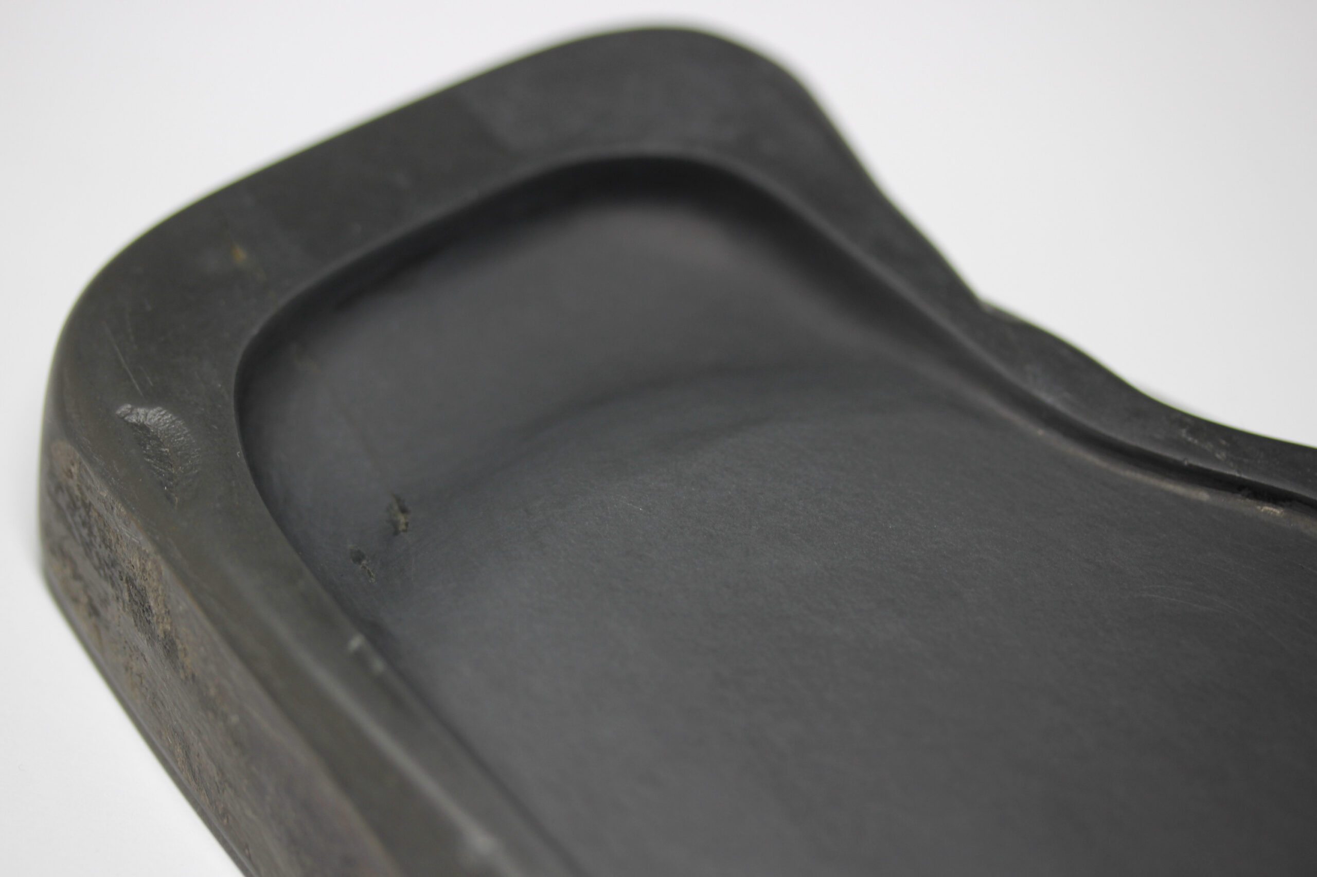 硯　土佐　蒼龍硯 新古美術 玄清堂 | 厳選された美術品を世界遺産「石見銀山」がある島根